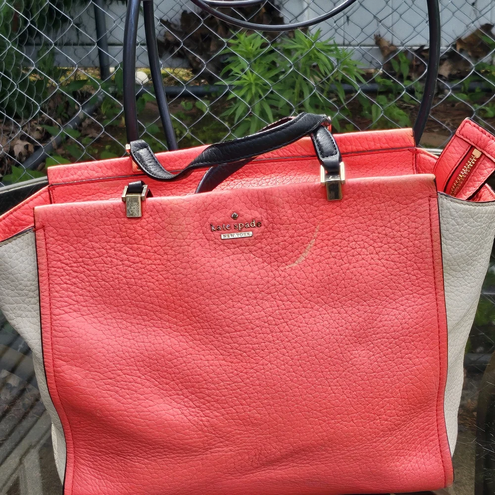 Kate Spade Dark Pink and Cream Tote Bag with Structured Design - Picture 1 of 16